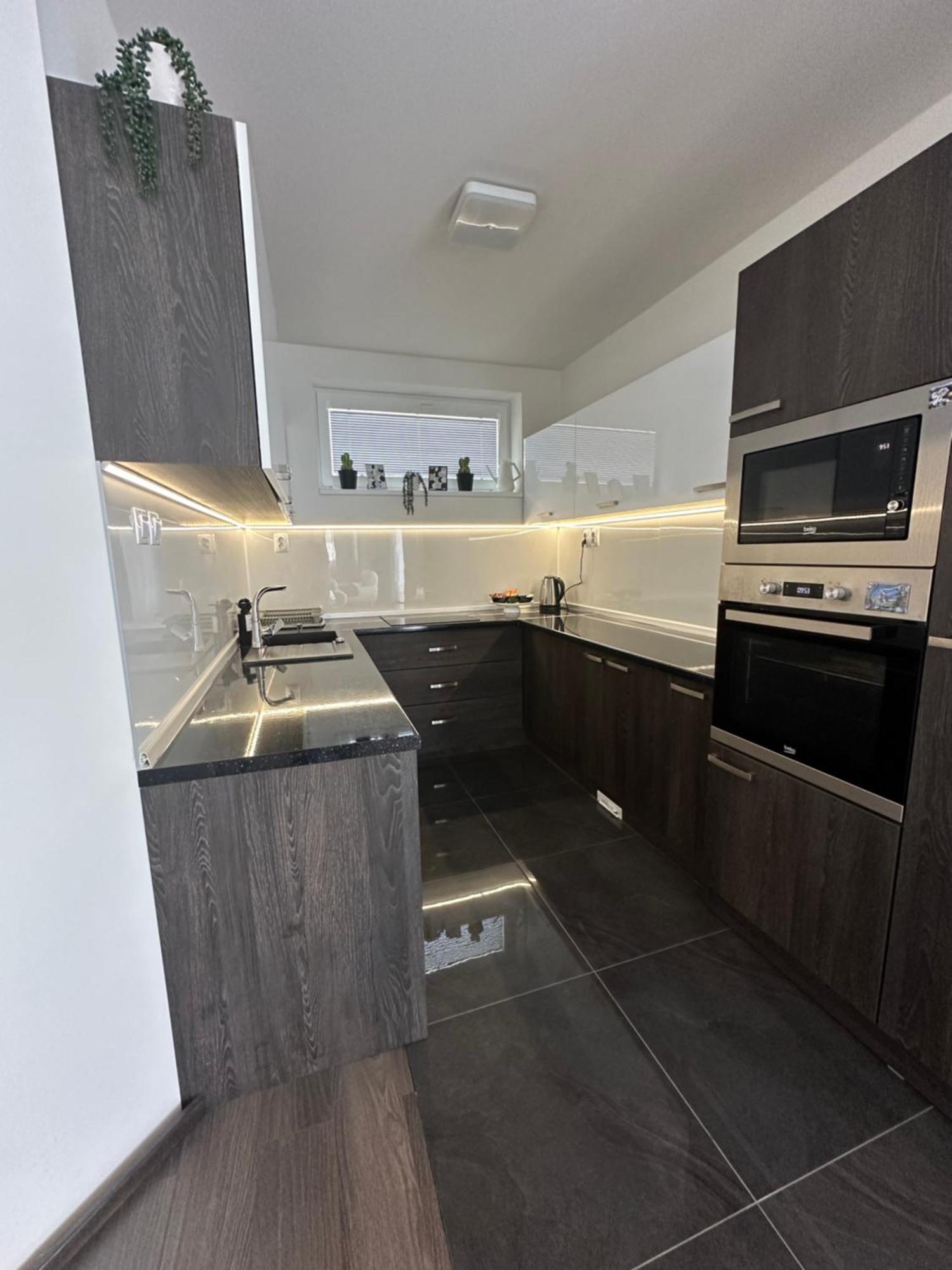 Panorama Apartments Prešov Eksteriør billede